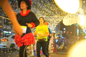 BIB: 
                            <button type="button" onclick="openModal(21750379)" class="btn btn-primary btn-sm float-right btn-popup" data-toggle="modal" data-target=".modal-high-quality">
                        <i class="fas fa-shopping-cart"></i> Add to Cart
                    </button>
                                            <button type="button" onclick="isThisMe(21750379, true)" class="btn btn-success btn-sm float-right btn-popup btn-isme hidden" data-toggle="tooltip" data-placement="bottom" title="นี่คือรูปของคุณใช่ไหม คลิกที่นี่เพื่อเอาเข้าอัลบั้ม">
                        <i class="fas fa-plus"></i> Add to album
                    </button>
                    <button type="button" onclick="isThisMe(21750379, false)" class="btn btn-warning btn-sm float-right btn-popup btn-isnotme hidden">
                        <i class="fas fa-ban"></i> Remove from album
                    </button>